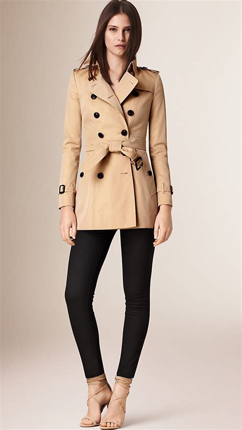 trench corto burberry|The Burberry Trench Coat .